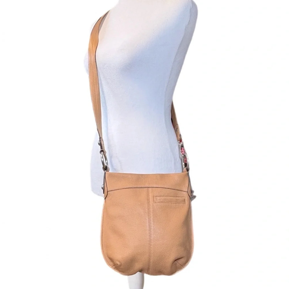 B Makowsky Genuine Leather Bag Crossbody Camel Adjustable Leather Strap New NWOT